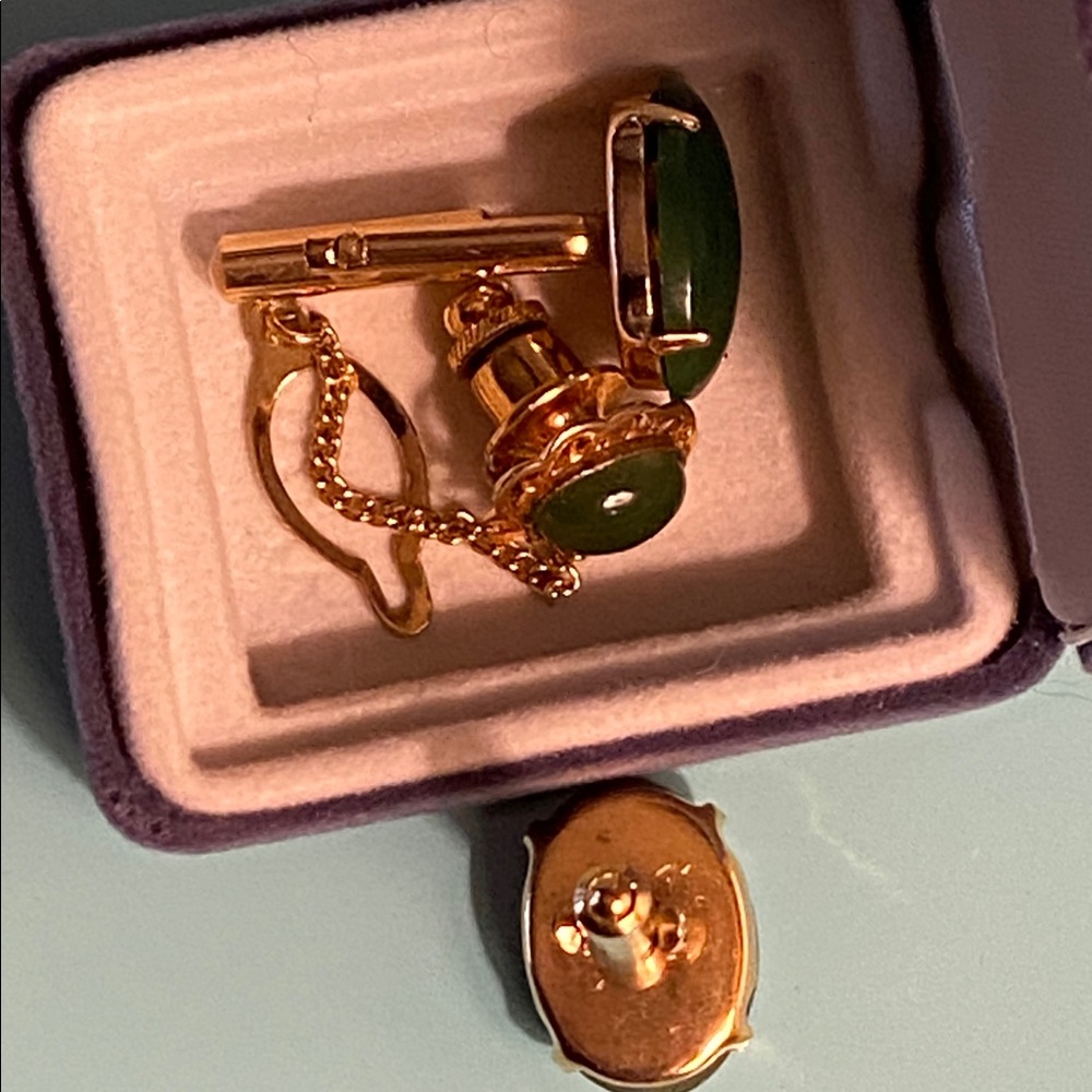Genuine Jade Cufflinks & Tie Tack - Picture 13 of 13
